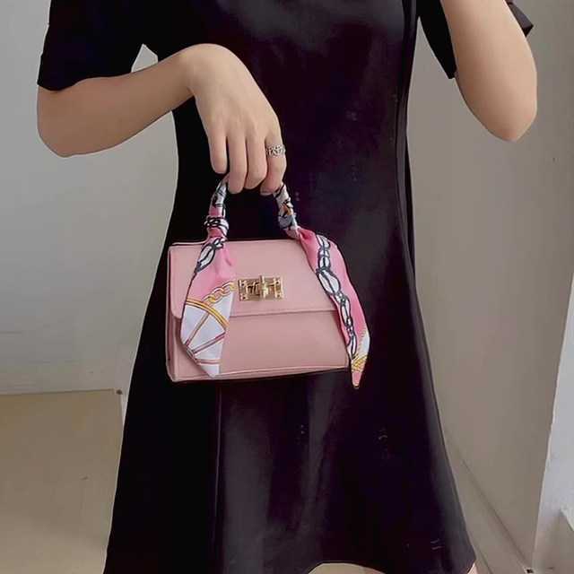Silk band bow lock bag
