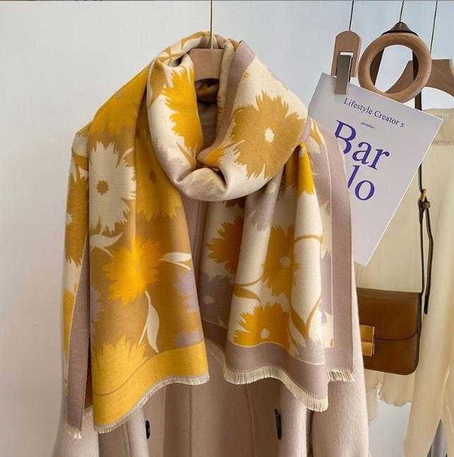 Cashmere scarfs