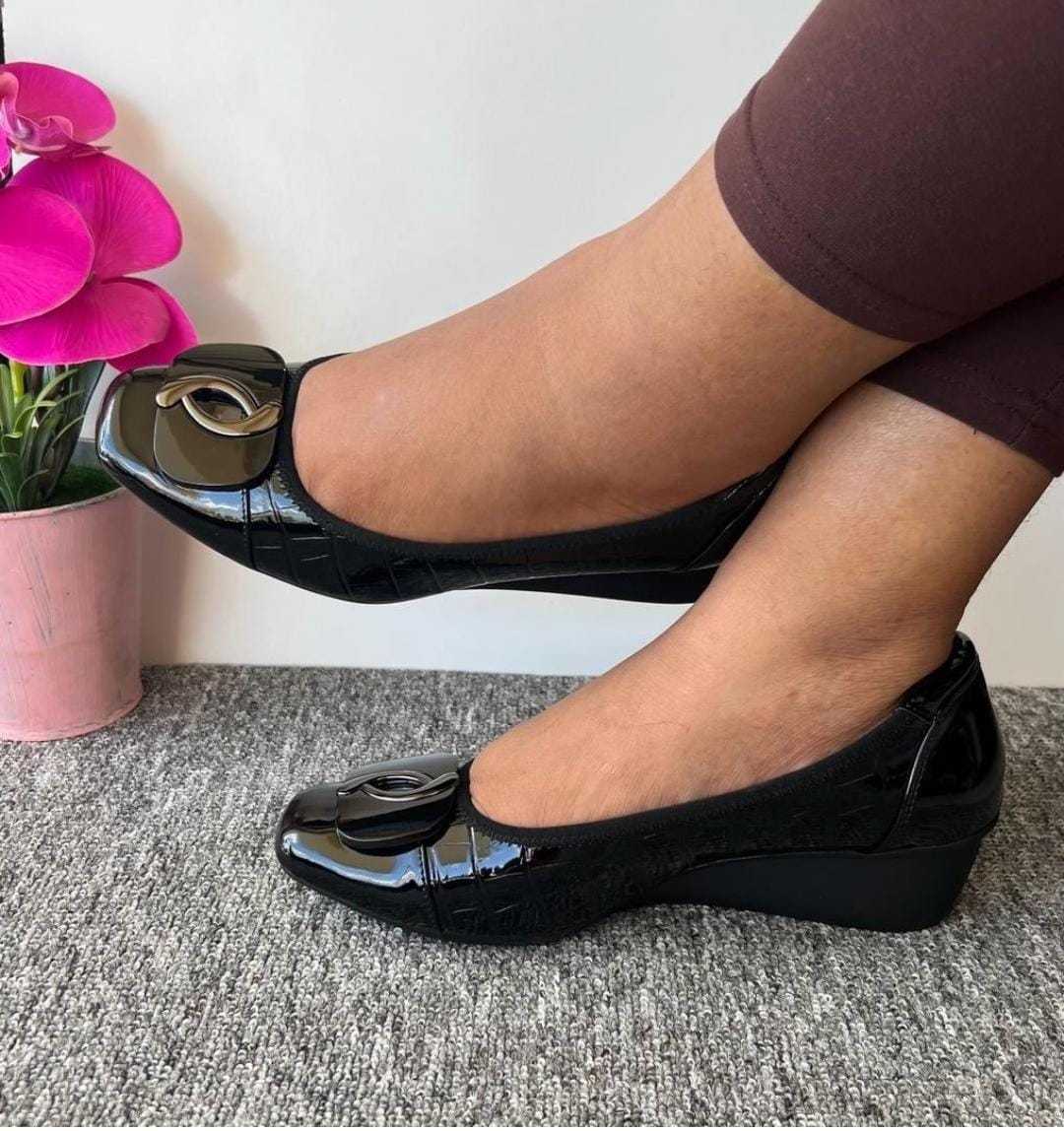 Quality ladies shoes