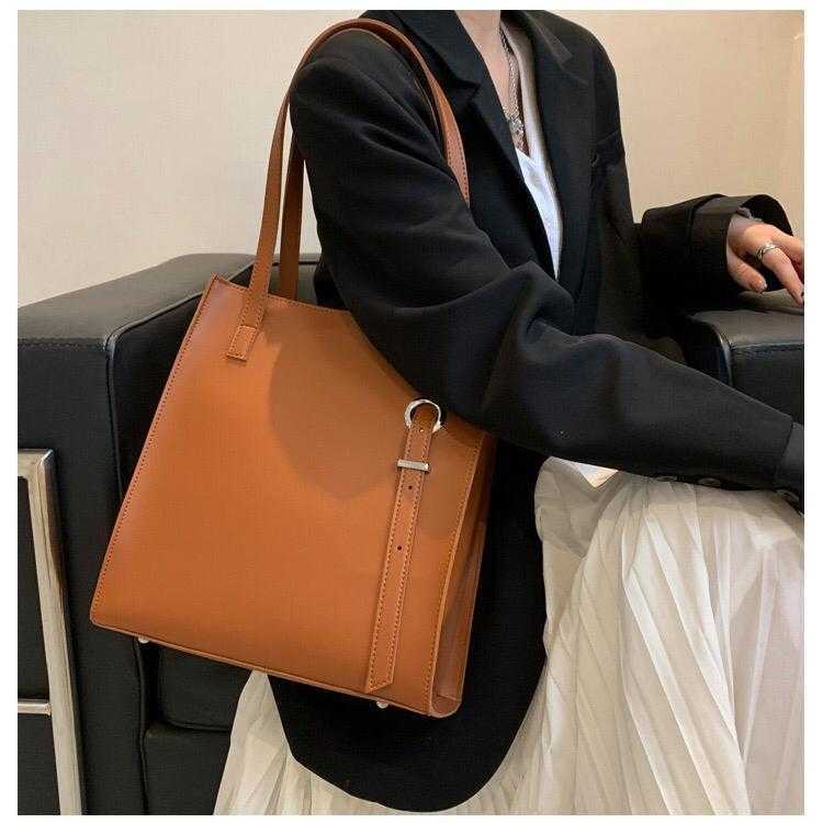Classy hand bags
