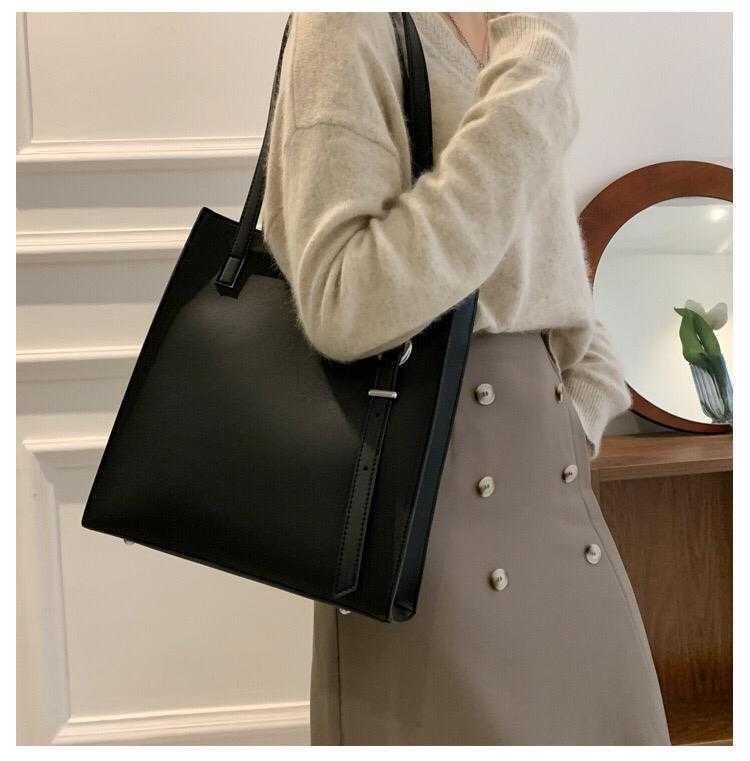 Classy hand bags