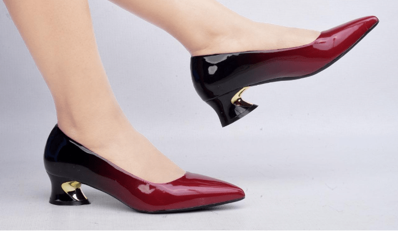 Chunky low heels