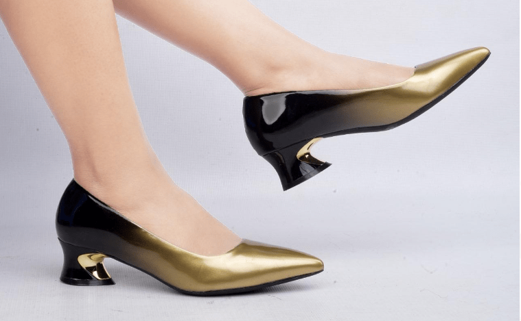 Chunky low heels