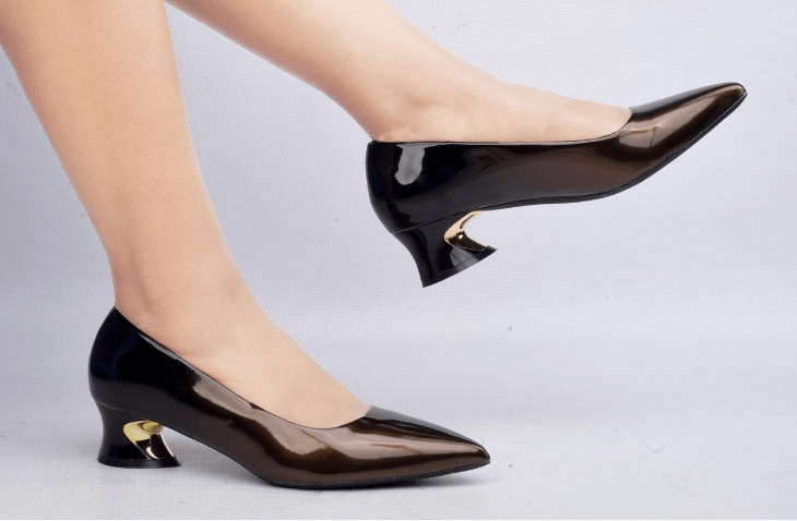 Chunky low heels
