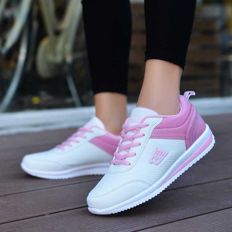 Sports ladies sneakers