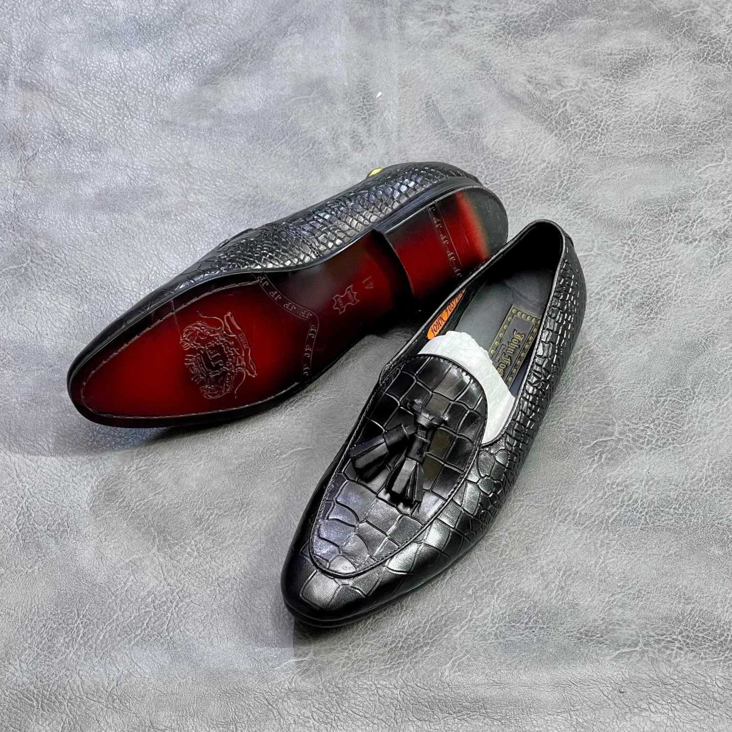 Men's formal shoes