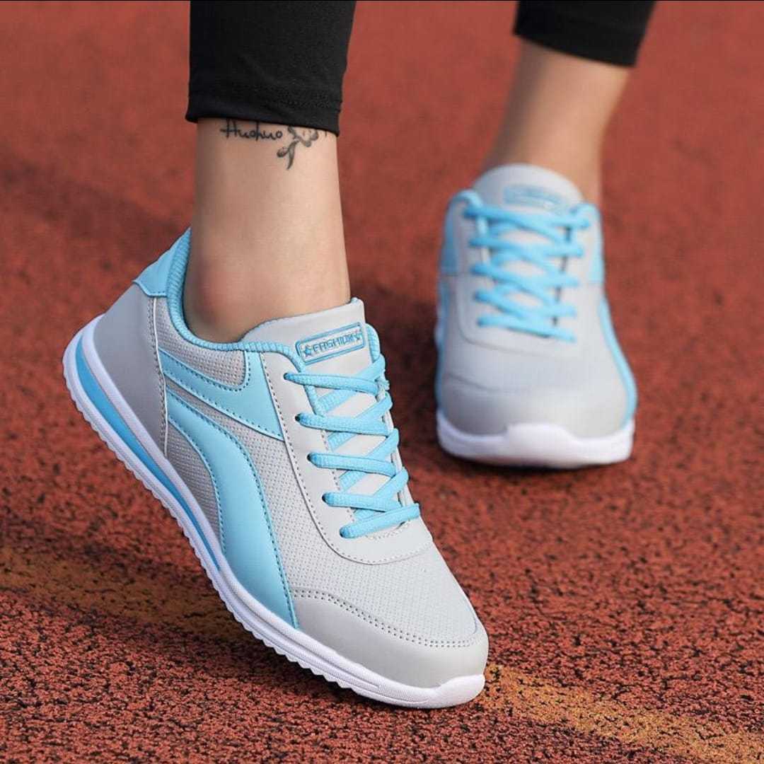 All season Ladies sneakers