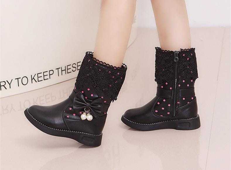 Girl's stylish boots