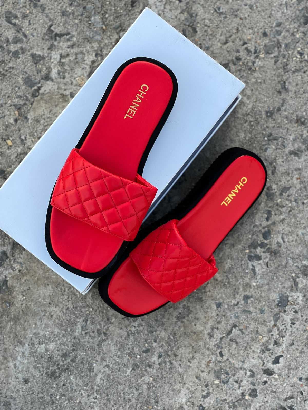 HIGH QUALITY SLIP~ON SANDLES (CHANEL)