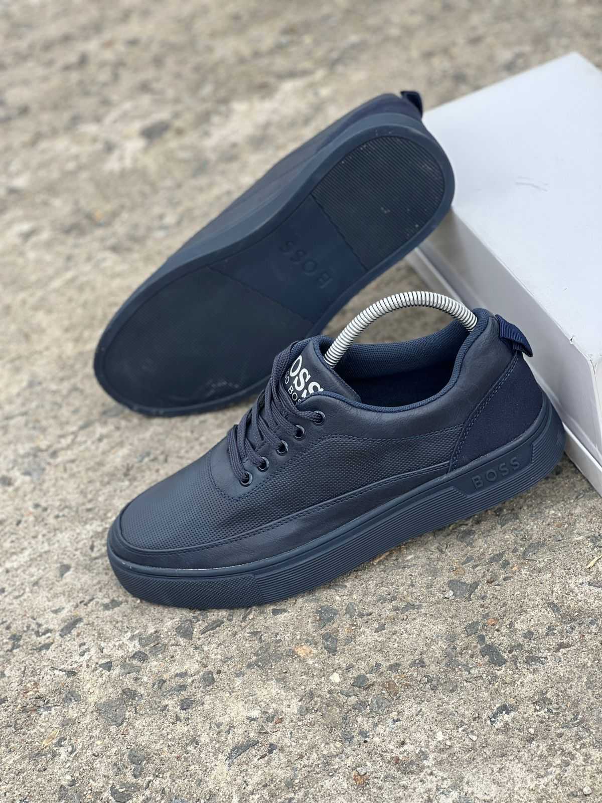 MEN LEATHER LACED CASUALS