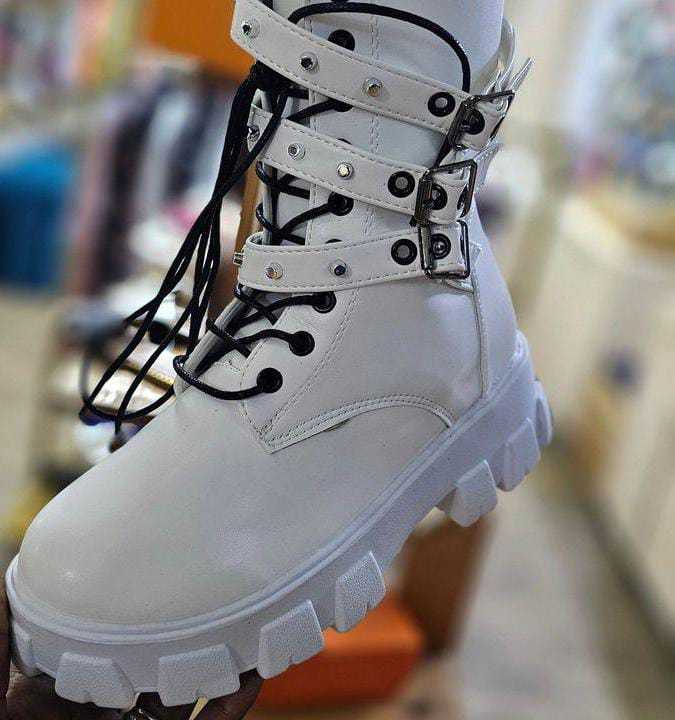 Ladies Trendy Shoes