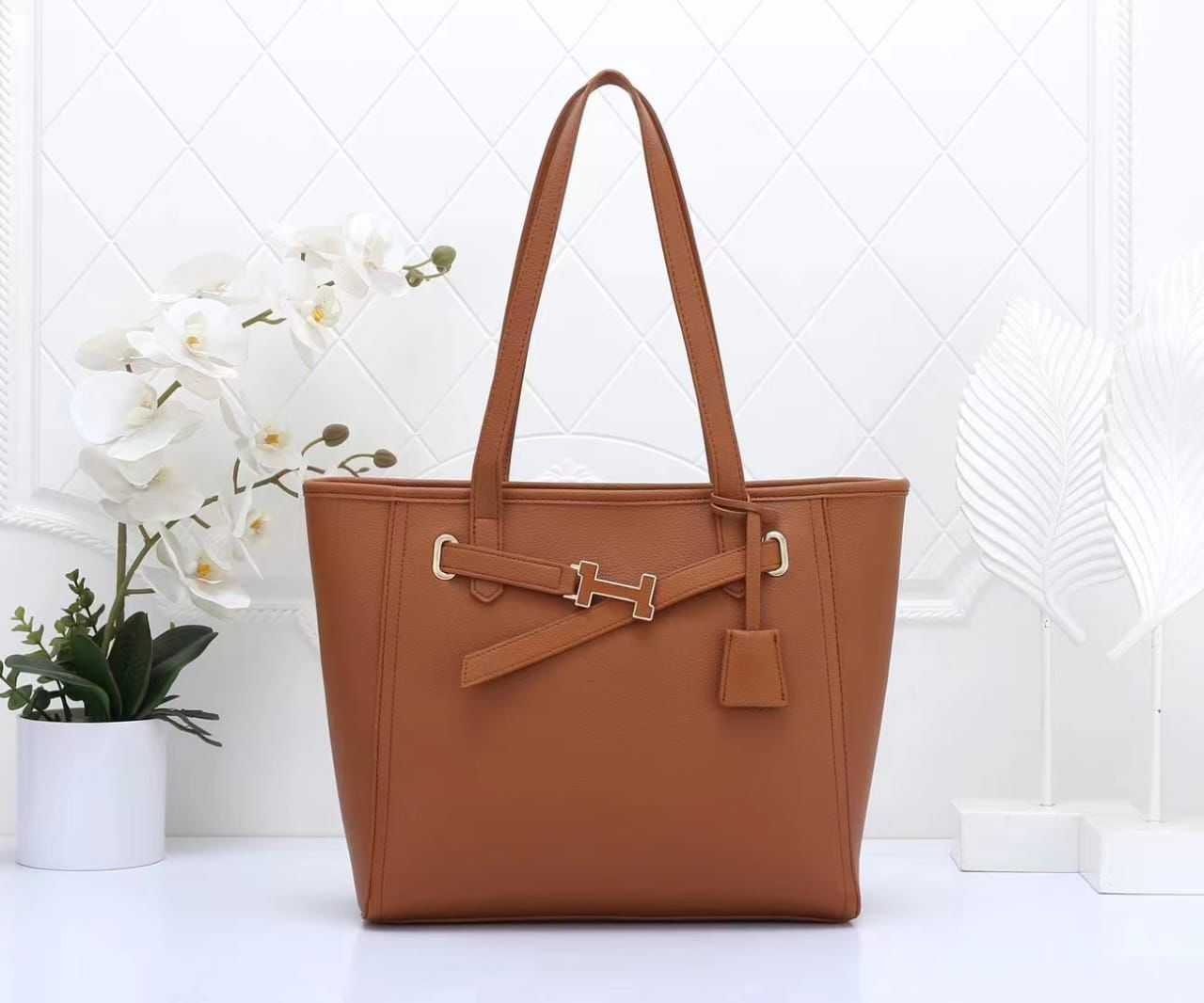 The H bag 979