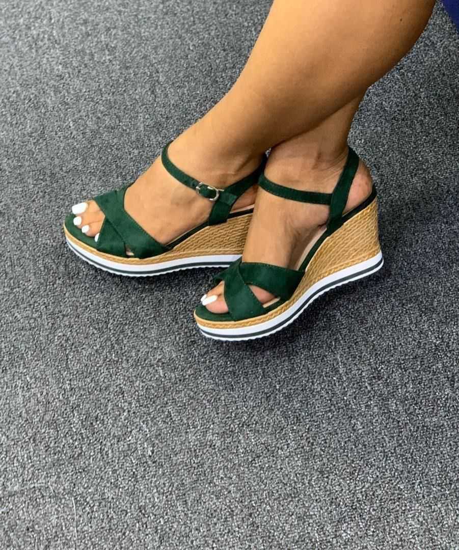 Kiramona Wedge