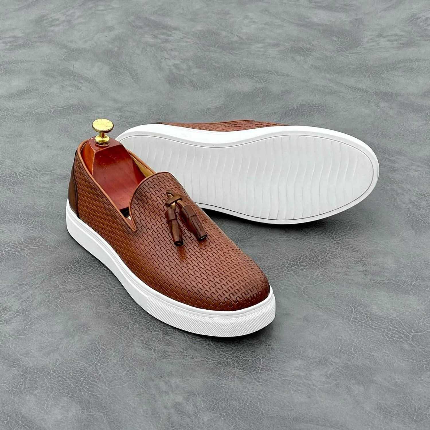 Mens Shoes: