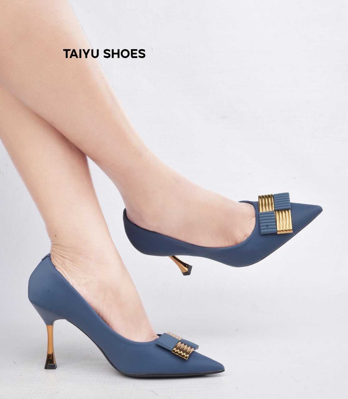 Ladies Shoes