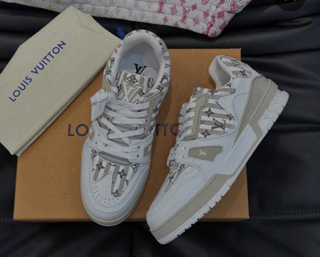 Luis Vuitton shoes
