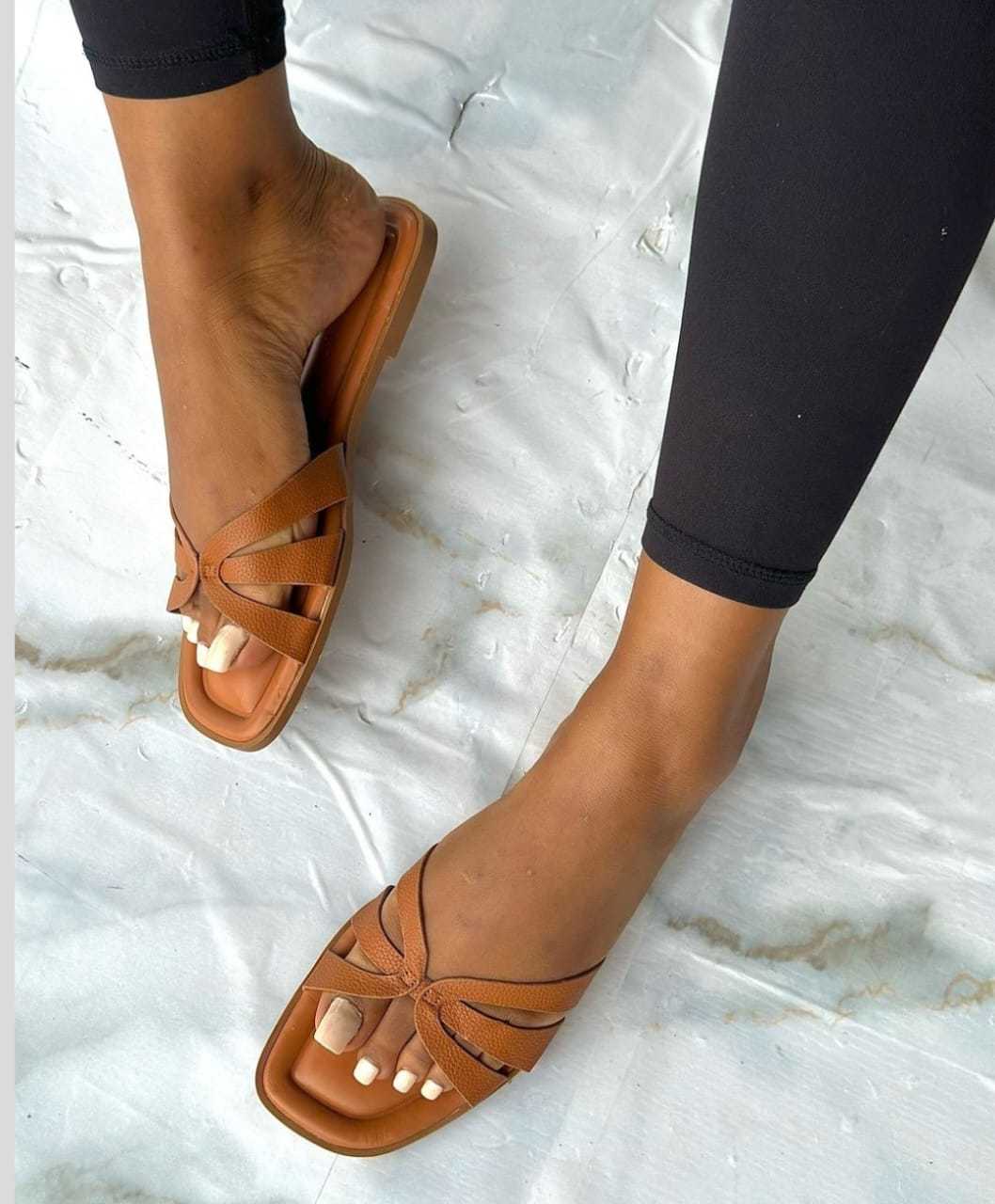 Leather  Slip~on
