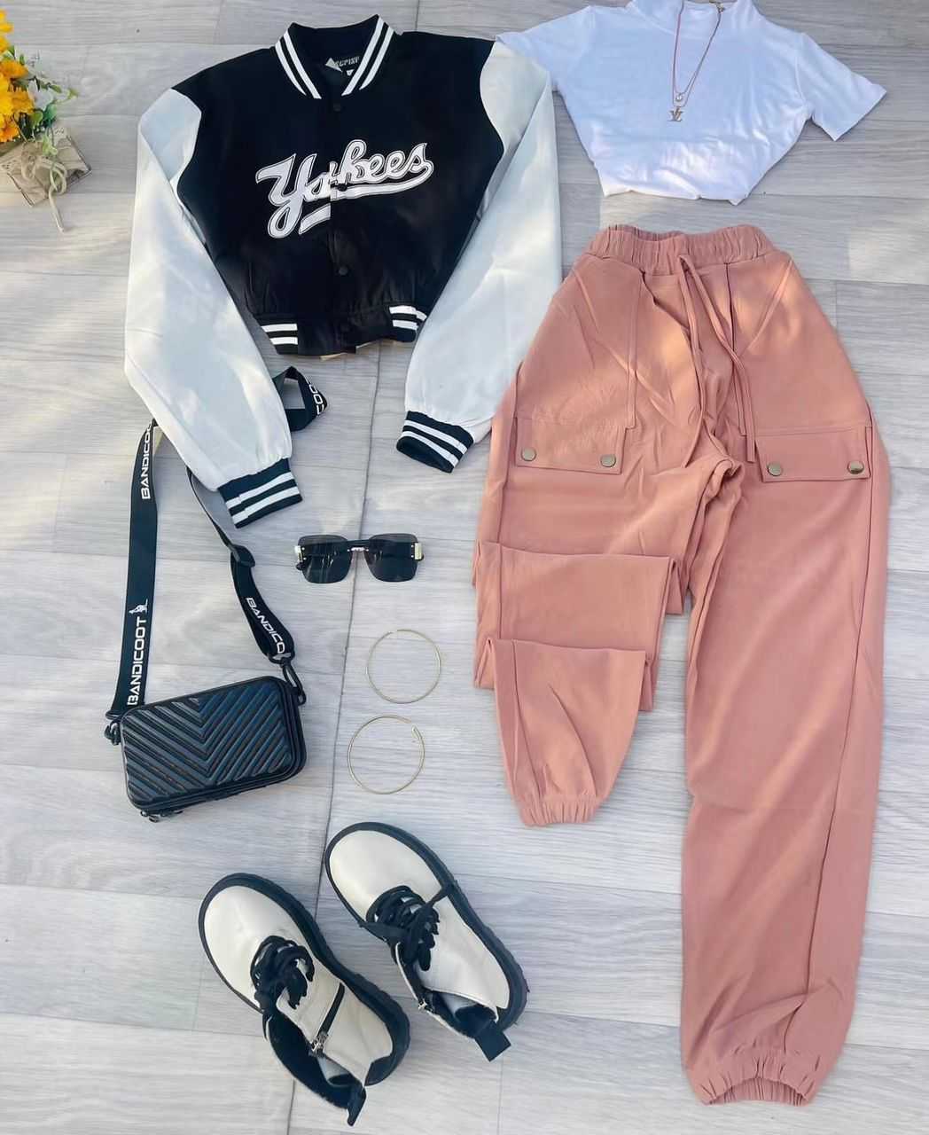 Five Piece Set.