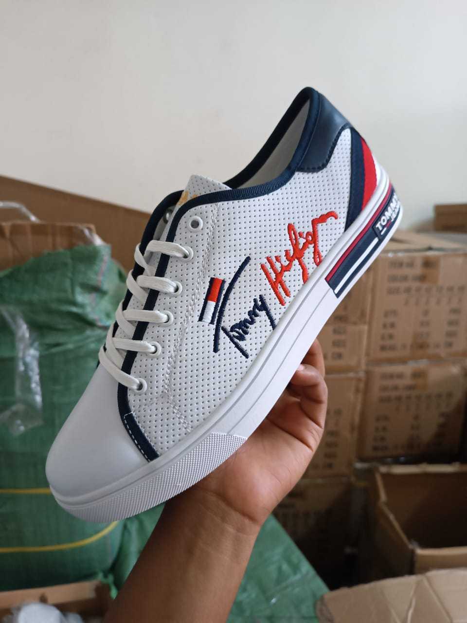 Tommy Hilfiger