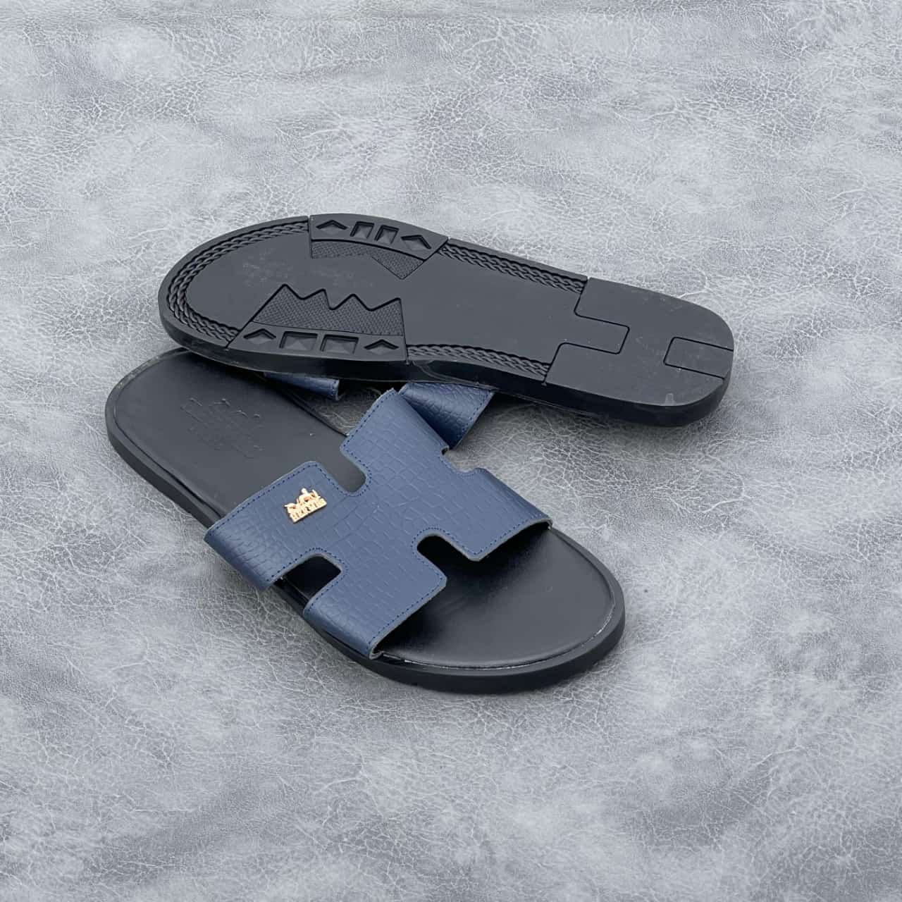 Sandles