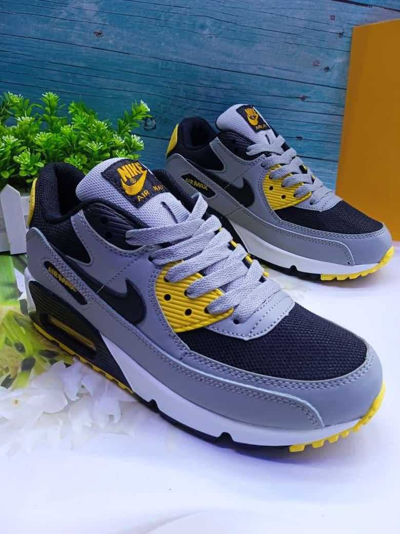 Airmax 90 Available