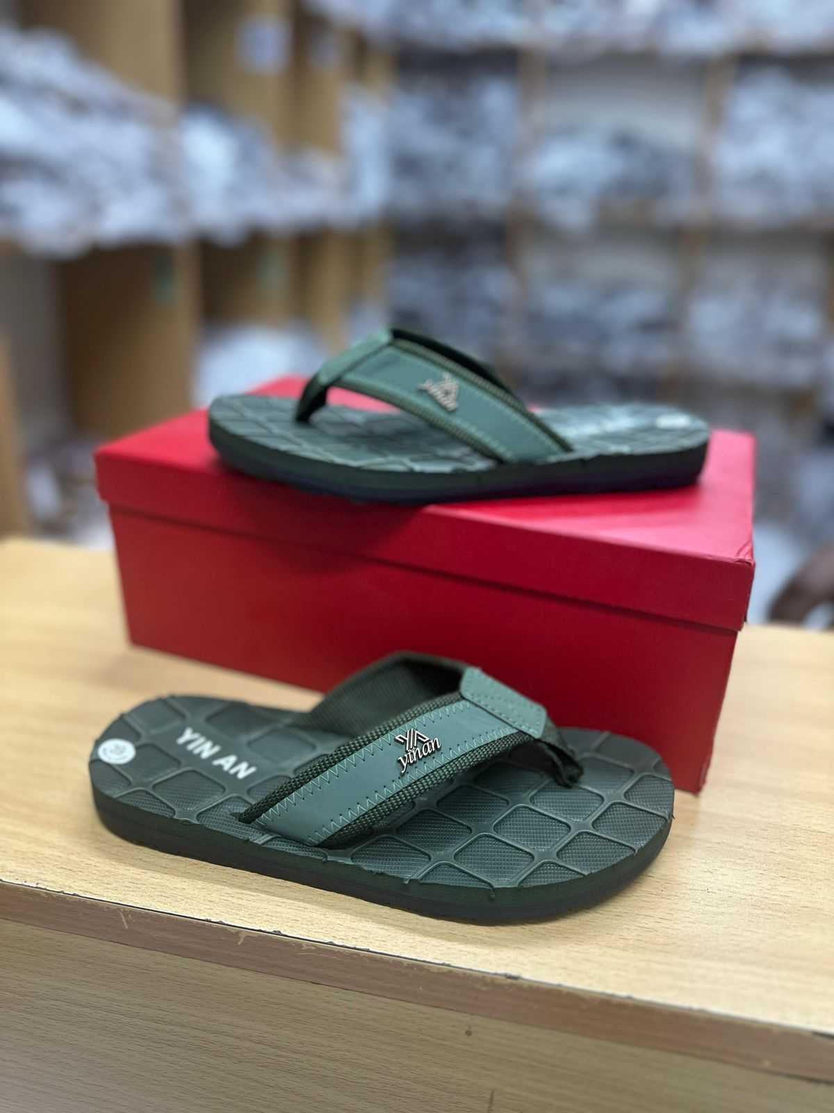 Sandles