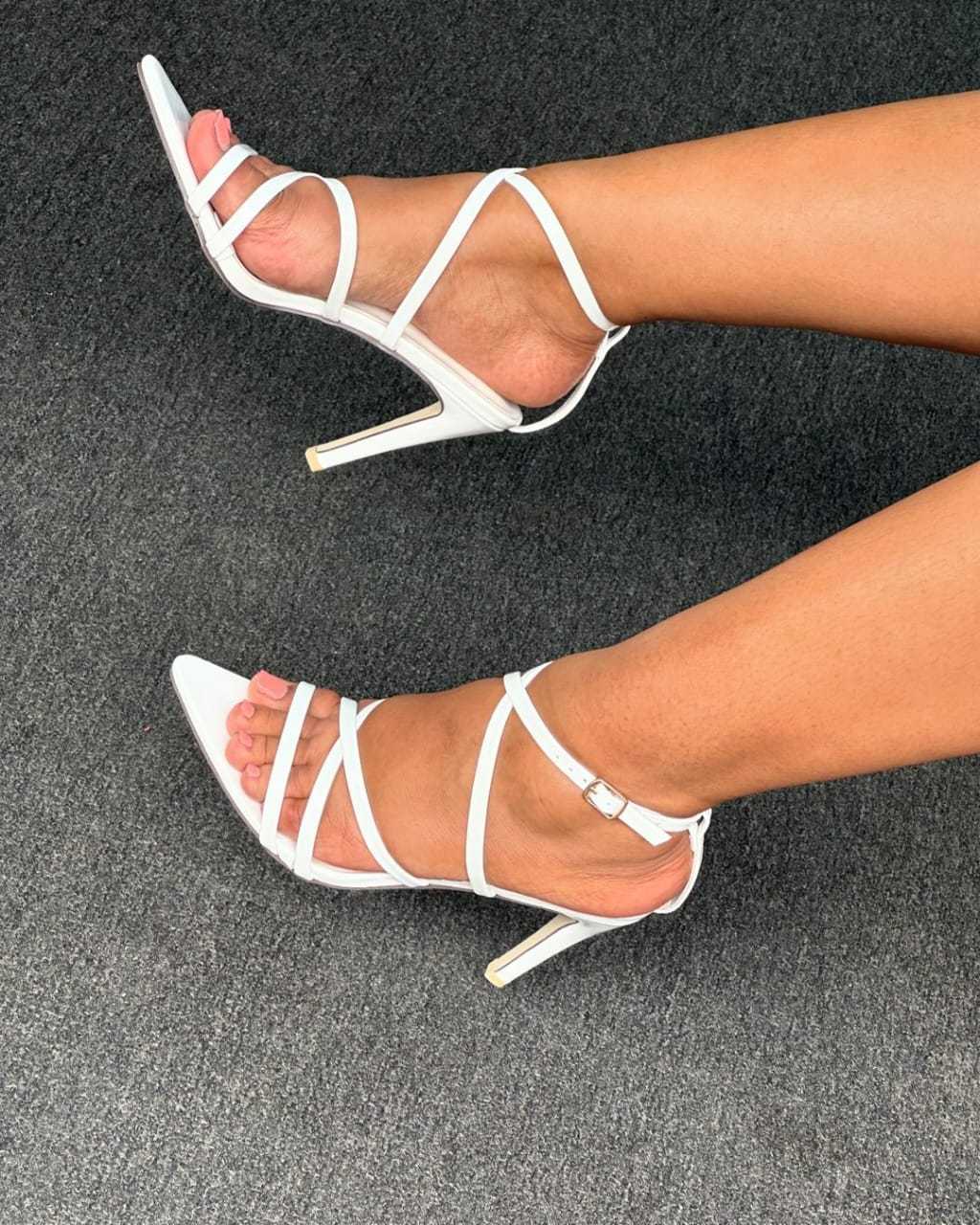 QUALITY POINTED SOLE