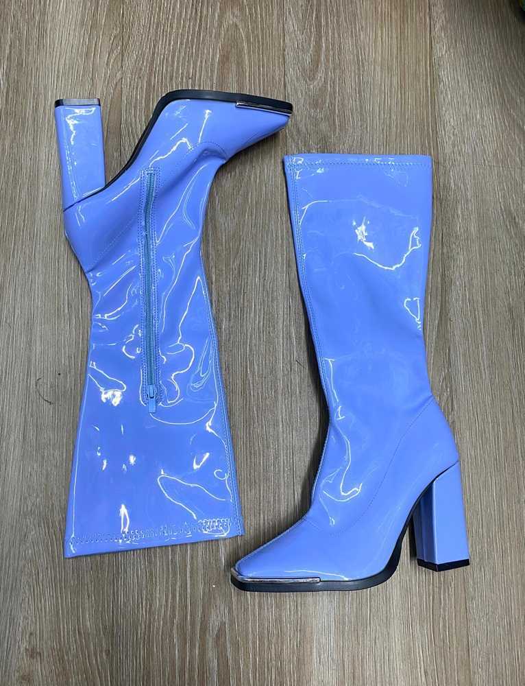 High knee boots
