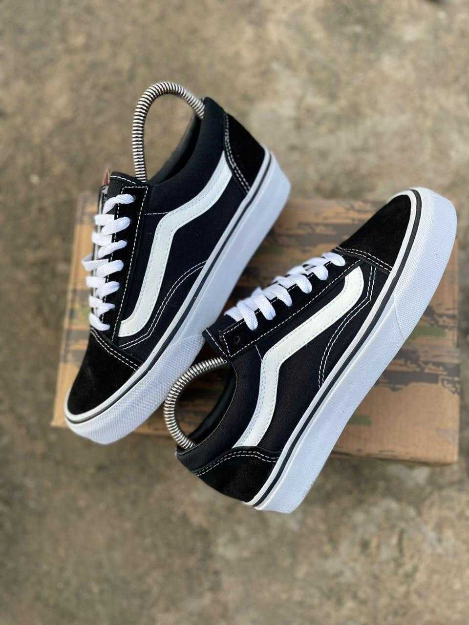Van Sneakers