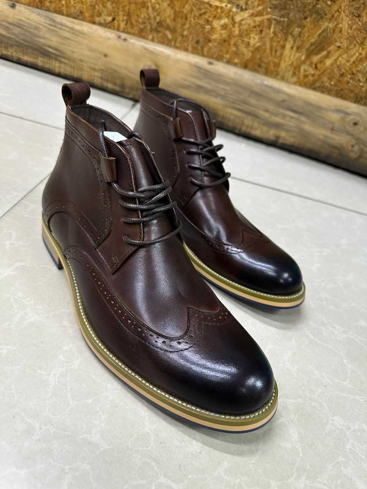 Quality Clarks Boots