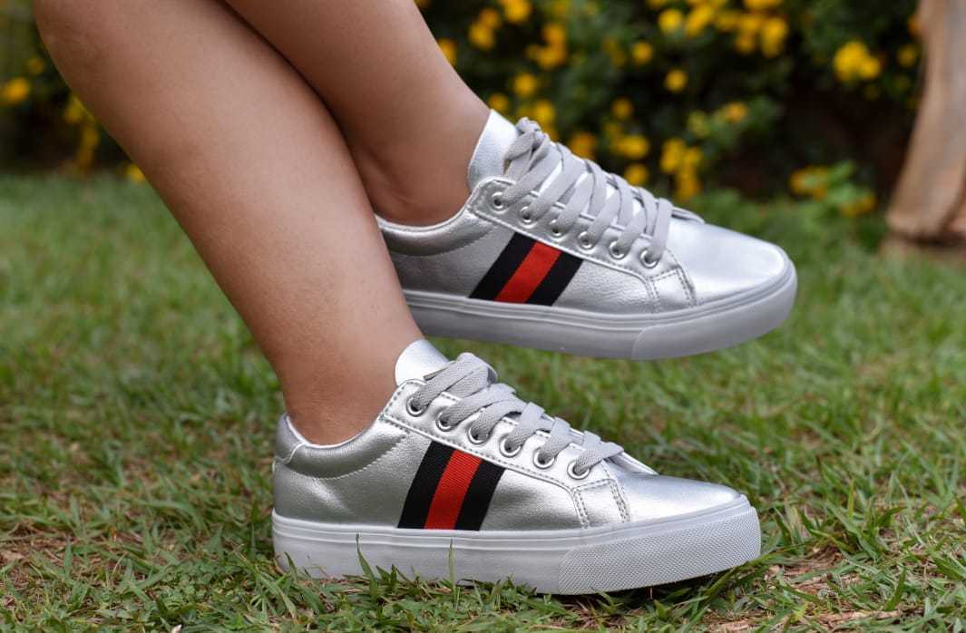 CASUAL RUBBERS ( CARVELA)