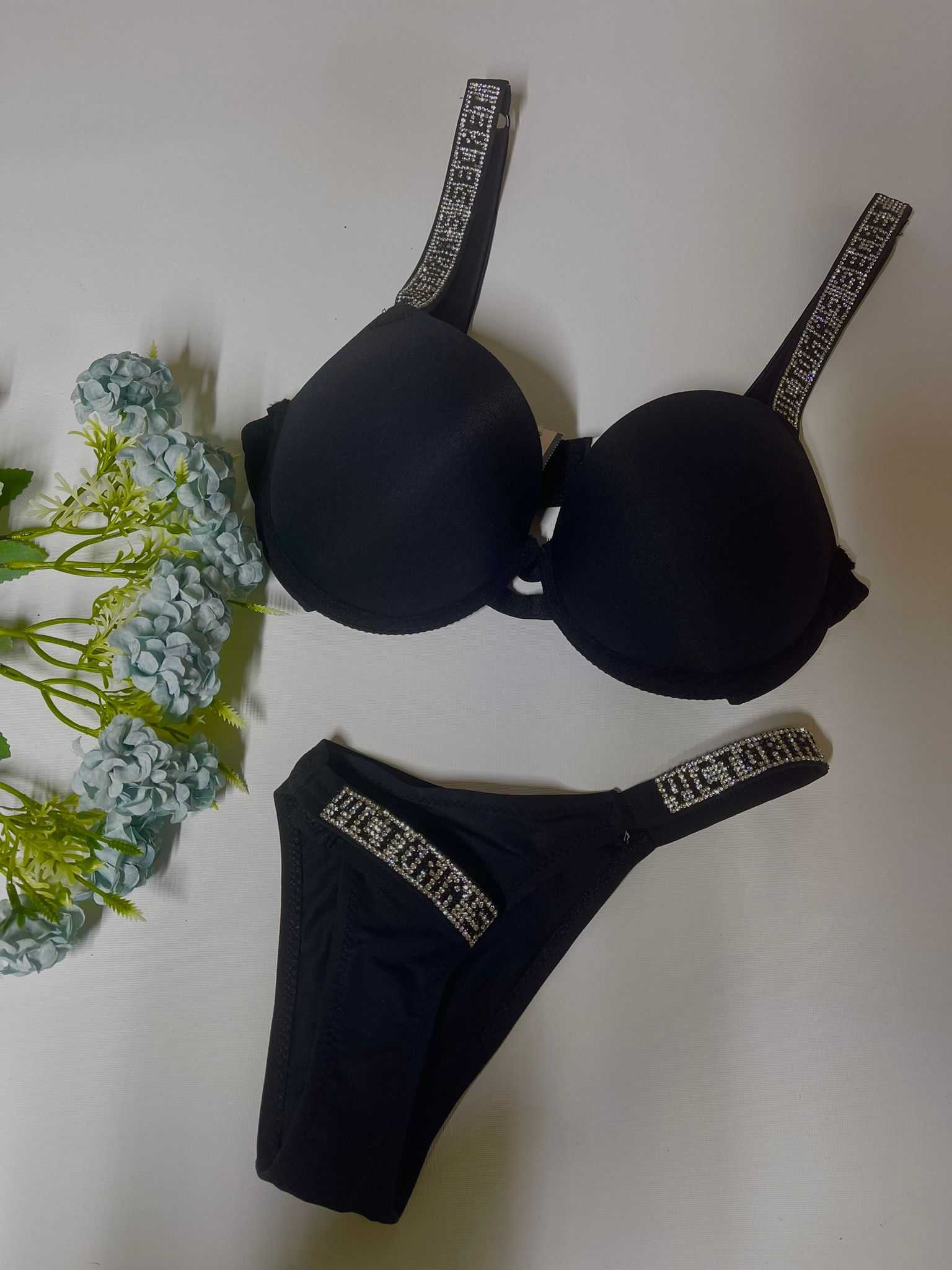 Ladies Bra &amp; Bottom,